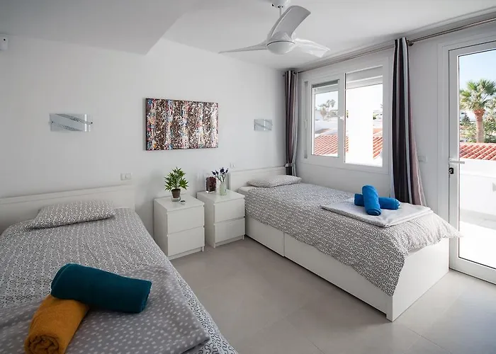 Eden Island Village דירה *