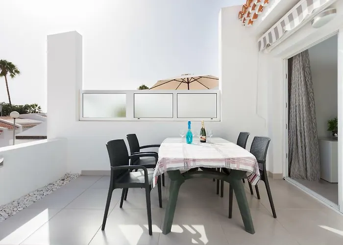 דירה Eden Island Village *